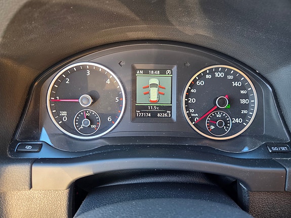 Volkswagen Tiguan 13 of 25