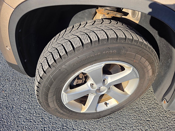 Volkswagen Tiguan 7 of 25