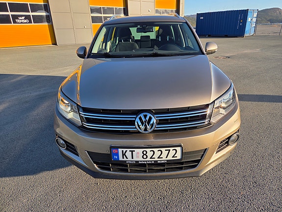 Volkswagen Tiguan 6 of 25