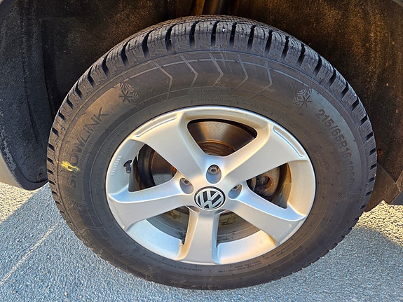 Volkswagen Tiguan 9 of 25