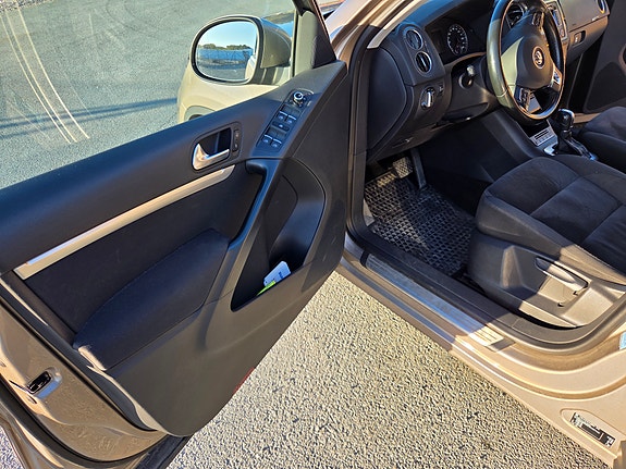 Volkswagen Tiguan 11 of 25