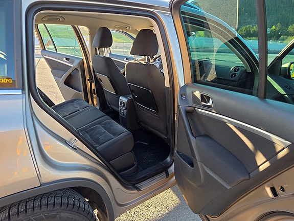 Volkswagen Tiguan 15 of 25
