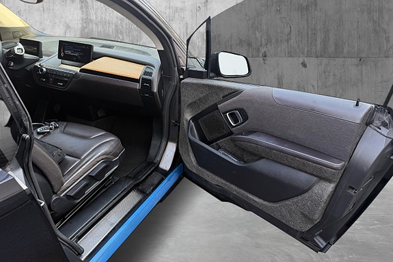 BMW i3 12 of 30