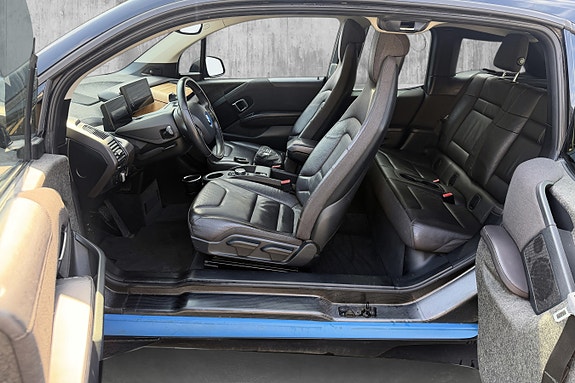 BMW i3 10 of 30