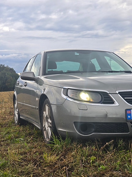 Saab 9-5 4 of 9