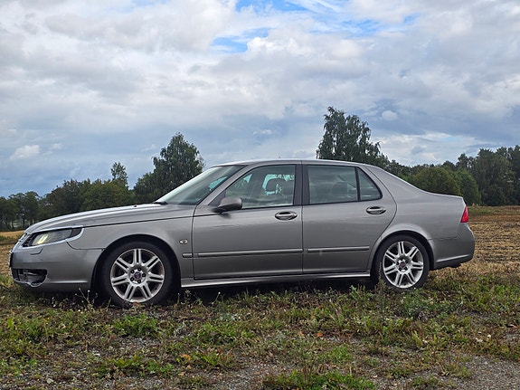 Saab 9-5 6 of 9