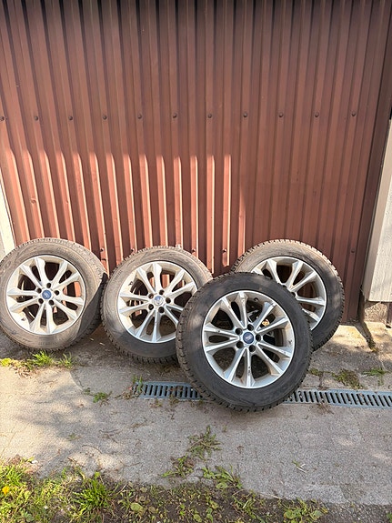 Ford Kuga 9 of 9