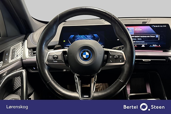 BMW iX1 16 of 27