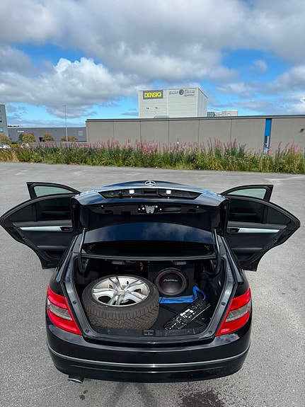 Mercedes-Benz C220 d 10 of 20