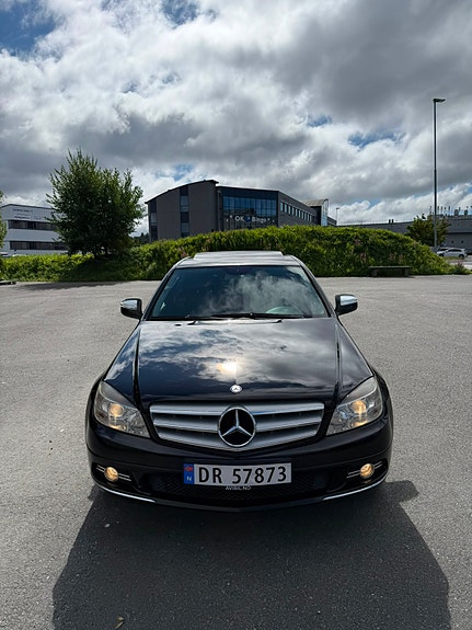 Mercedes-Benz C220 d 3 of 20