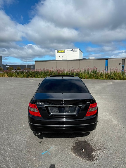 Mercedes-Benz C220 d 8 of 20