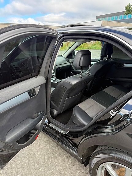 Mercedes-Benz C220 d 20 of 20