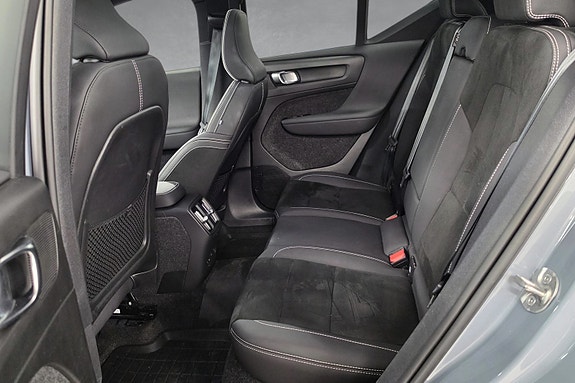 Volvo XC40 22 of 28