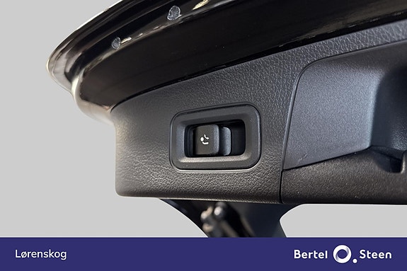 Mercedes-Benz EQA300 26 of 27