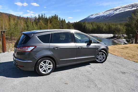 Ford S-MAX 5 of 30