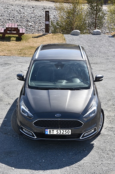 Ford S-MAX 10 of 30