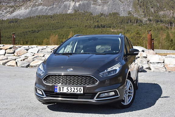 Ford S-MAX 2 of 30