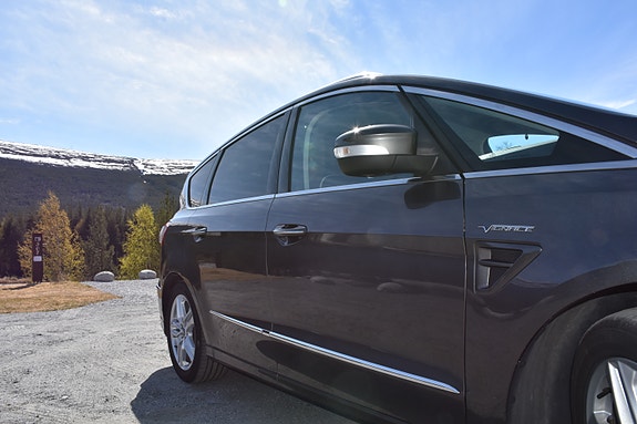 Ford S-MAX 12 of 30
