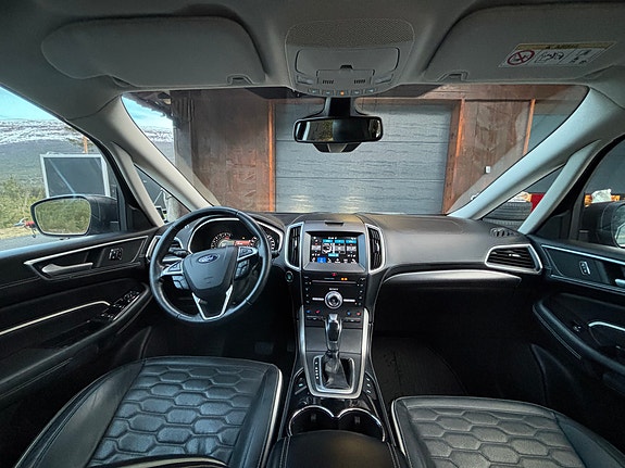Ford S-MAX 30 of 30