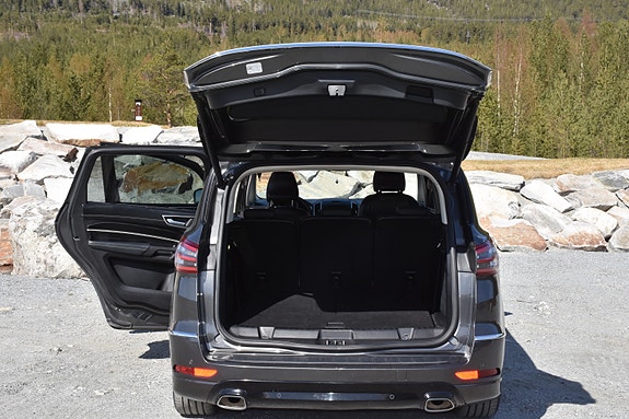 Ford S-MAX 15 of 30