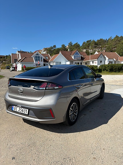 Hyundai IONIQ 5 of 16