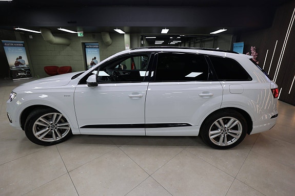 Audi Q7 13 of 30