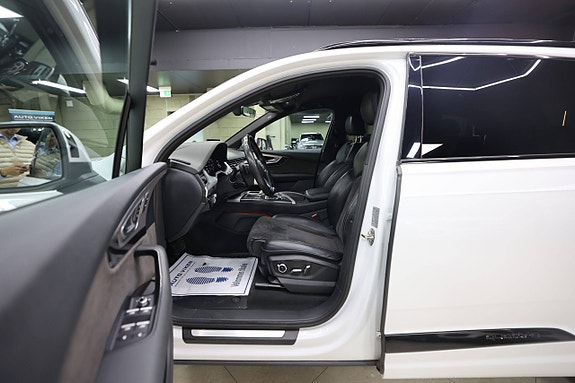 Audi Q7 28 of 30