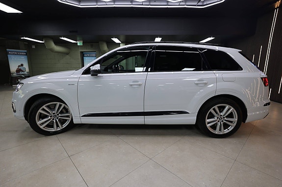 Audi Q7 5 of 30