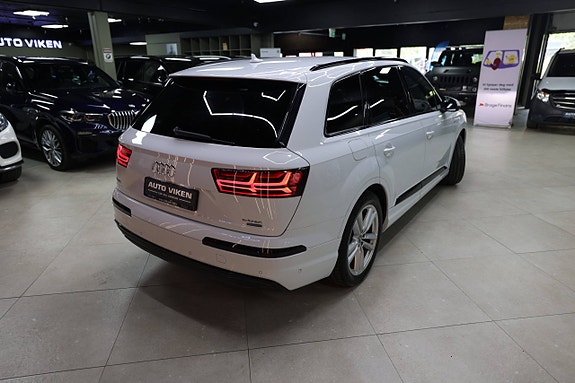 Audi Q7 16 of 30