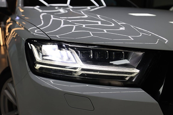 Audi Q7 18 of 30