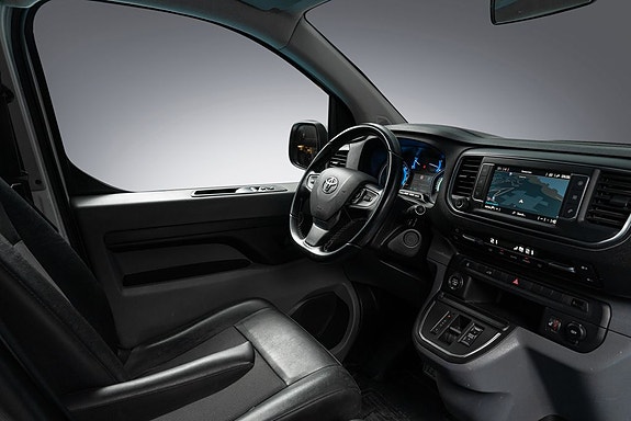 Toyota Proace 28 of 28