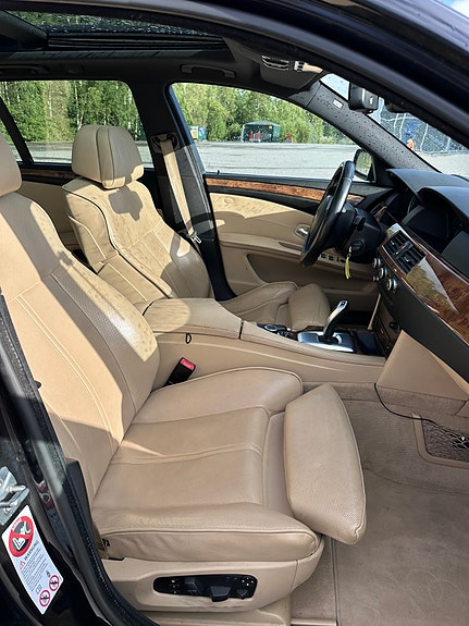 BMW 525d 17 of 30