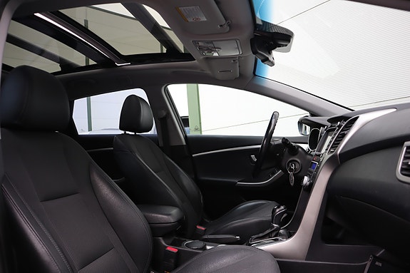 Hyundai i30 24 of 30