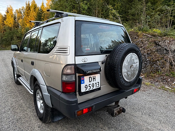 Toyota Land Cruiser 21 of 30