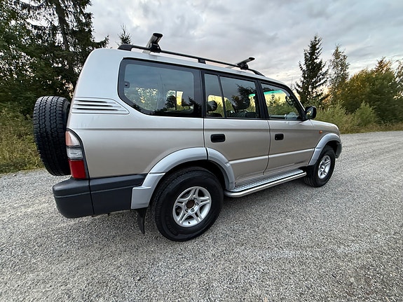 Toyota Land Cruiser 15 of 30