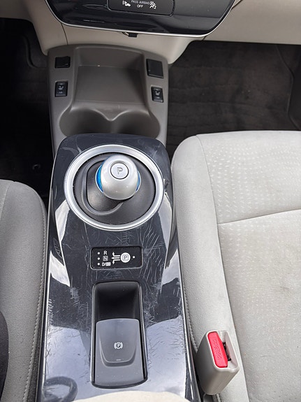 Nissan Leaf 12 of 30