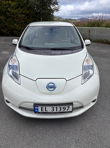 Nissan Leaf 2 of 30
