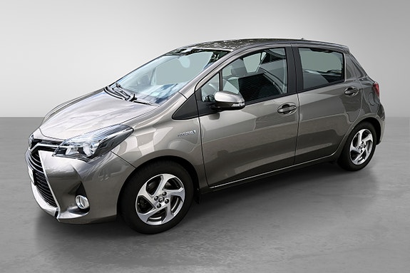 Toyota Yaris 18 of 30
