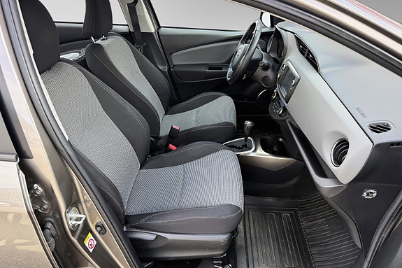 Toyota Yaris 27 of 30