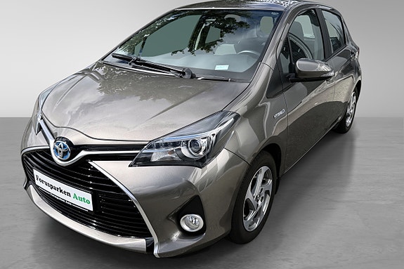Toyota Yaris 20 of 30
