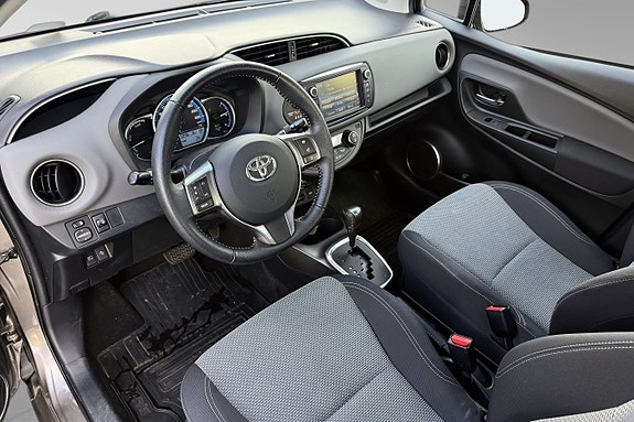 Toyota Yaris 23 of 30
