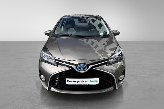 Toyota Yaris 21 of 30