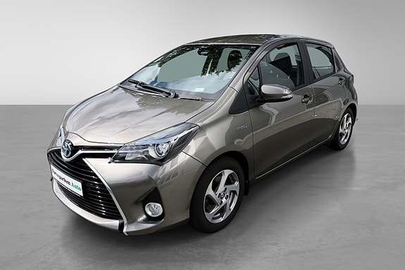 Toyota Yaris 19 of 30