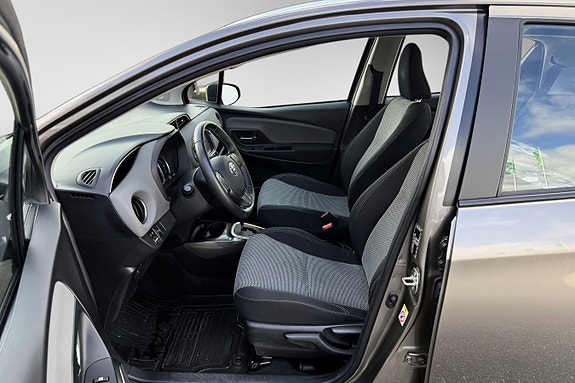 Toyota Yaris 22 of 30