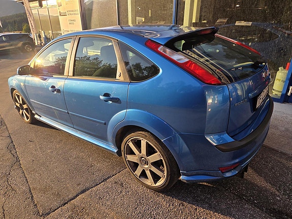 Ford Focus 5 of 7