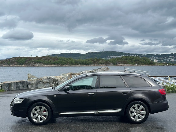 Audi A6 allroad 2 of 30
