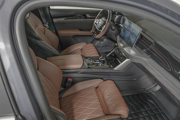 BYD Tang 17 of 28