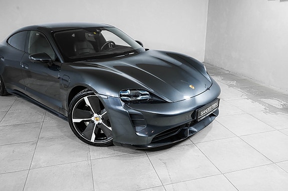 Porsche Taycan Turbo 8 of 30