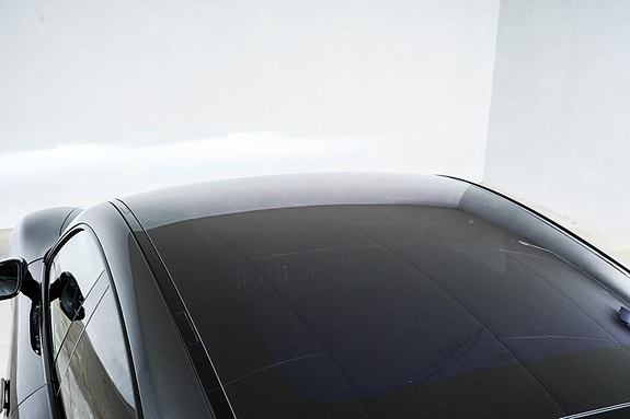 Porsche Taycan Turbo 10 of 30