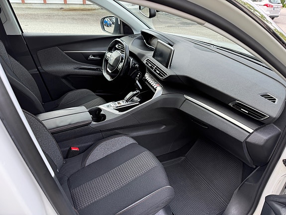 Peugeot 3008 12 of 20